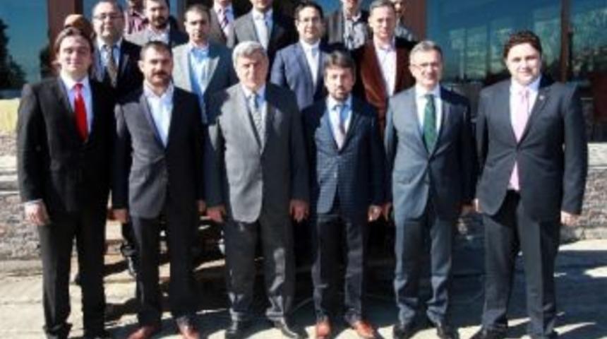 Başkan Karaosmanoğlu Gen&ccedil;siad &Uuml;yeleriyle Bir Araya Geldi