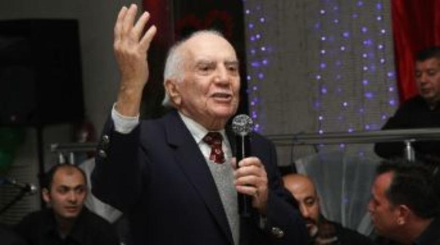 Karşıyaka&rsquo;nın &lsquo;tahir Ağabey&rsquo;i Demirk&ouml;pr&uuml;&rsquo;de &Ouml;l&uuml;ms&uuml;zleşiyor