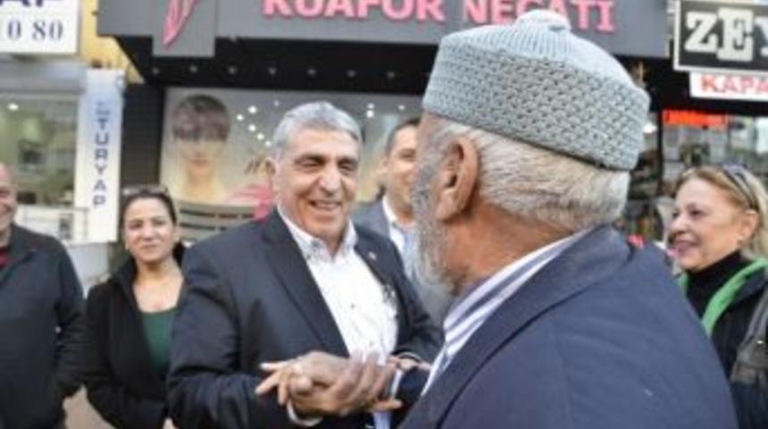 Ak Partili Kalkan 28 G&uuml;nde 20 Bin Kişinin Elini Sıktı