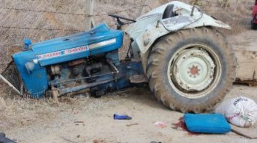 Taşk&ouml;pr&uuml;&rsquo;de Trakt&ouml;r Devrildi: 1 &Ouml;l&uuml;, 1 Yaralı