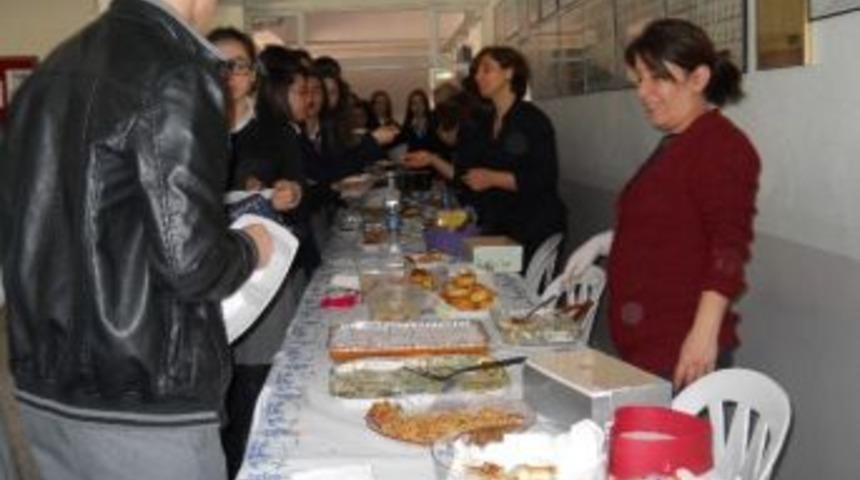 Okul B&uuml;t&ccedil;esine Kermes Desteği