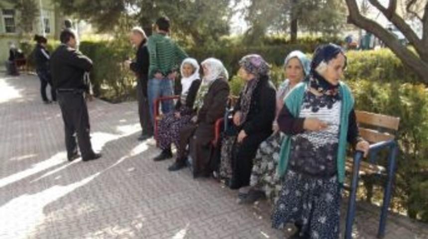 (&ouml;zel Haber) Zehirlenerek &Ouml;len 3 Kardeş Otopsiye Getirildi