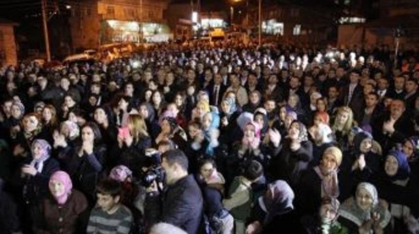 Başkan To&ccedil;oğlu Se&ccedil;im &Ccedil;alışmalarını Serdivan&rsquo;da S&uuml;rd&uuml;rd&uuml;
