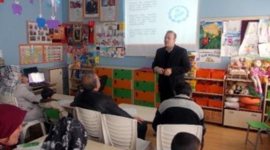 &Ouml;ğrenci Velilerine Doğal Afet Semineri