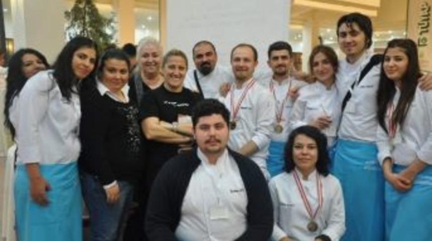 Adıyaman &Uuml;niversitesi 11 Dalda &Ouml;d&uuml;l Aldı