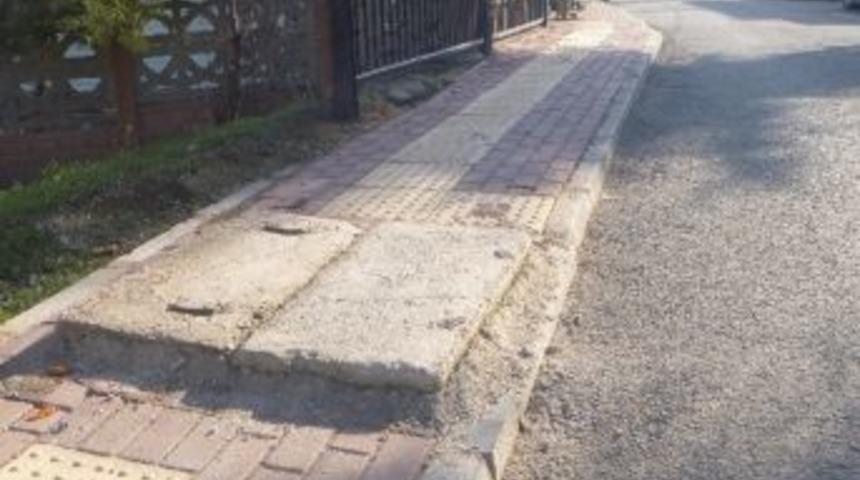 Bilecik&rsquo;te Engelli Yolu Engel Dolu