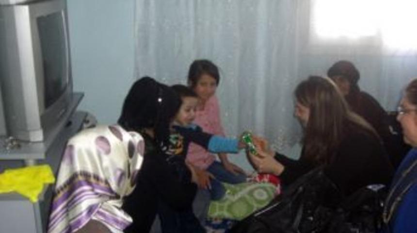 Kaymakam Eşinden &Ouml;rnek Davranış