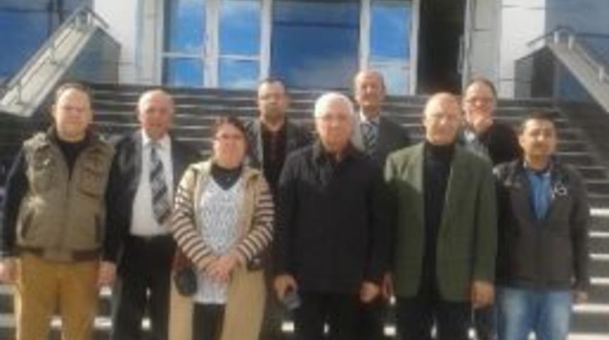 Gazetecilerden &Ouml;zel Dostlar Eğitim Kurumlarına Anlamlı Ziyaret