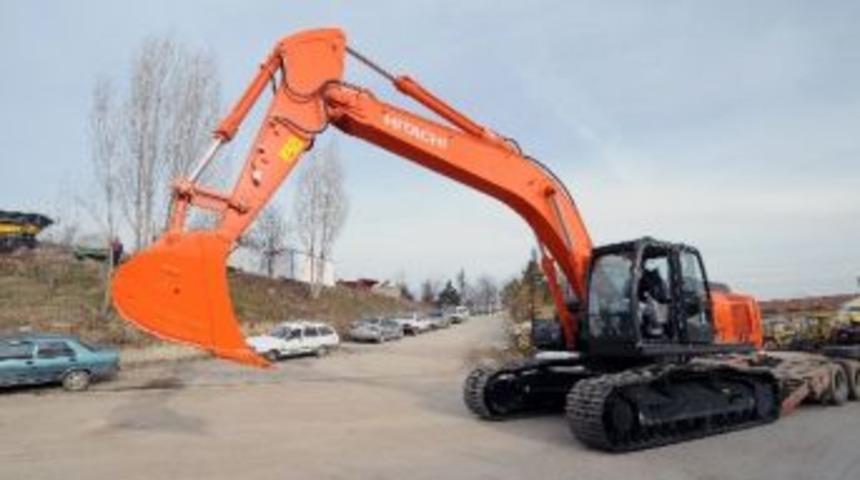 İl &Ouml;zel İdaresi Makine Parkına Yeni İş Makinesi