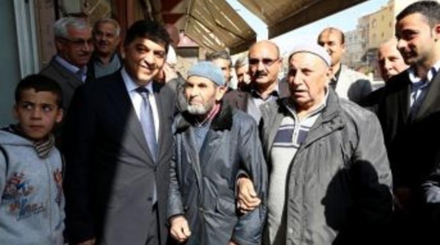 Karaoğlan'da Başkan Fadıloğlu'na Tam Destek