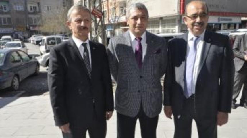 Mhp&rsquo;li Başkan Adayları Hunat Esnafını Ziyaret Etti