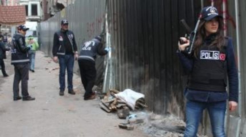 Kentsel D&ouml;n&uuml;ş&uuml;m Alanlarını Mesken Tutan Şebekelere Narkotik Operasyonu