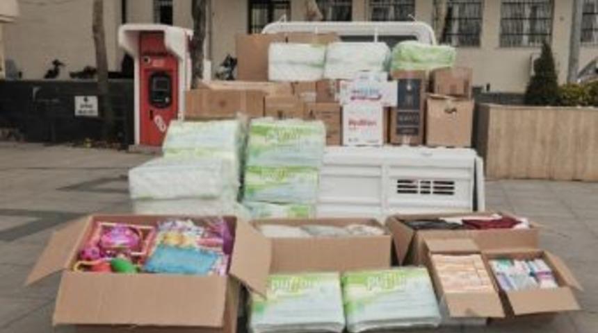 Suriyeli &Ccedil;ocuklar İ&ccedil;in Bir &Ccedil;orap Bir Oyuncak