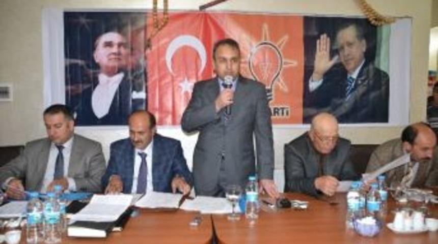 Şenkaya Ak Parti İl&ccedil;e Teşkilatı Başkanlığı Yeni Y&ouml;netim Tanıtım Toplantısı Yapıldı