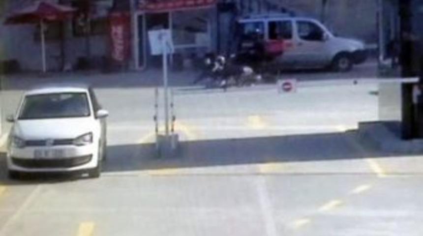 Motosiklet Kazası Kamerada