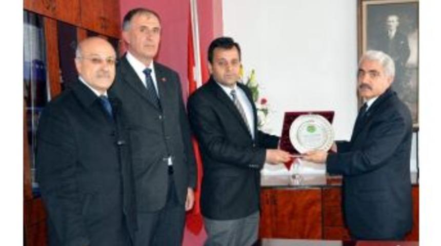 Tşahit Yakınları Ve Gaziler, Kamu Hastaneleri Birliği Genel Sekreteri G&ouml;dekmerdan'ı Ziyaret Etti