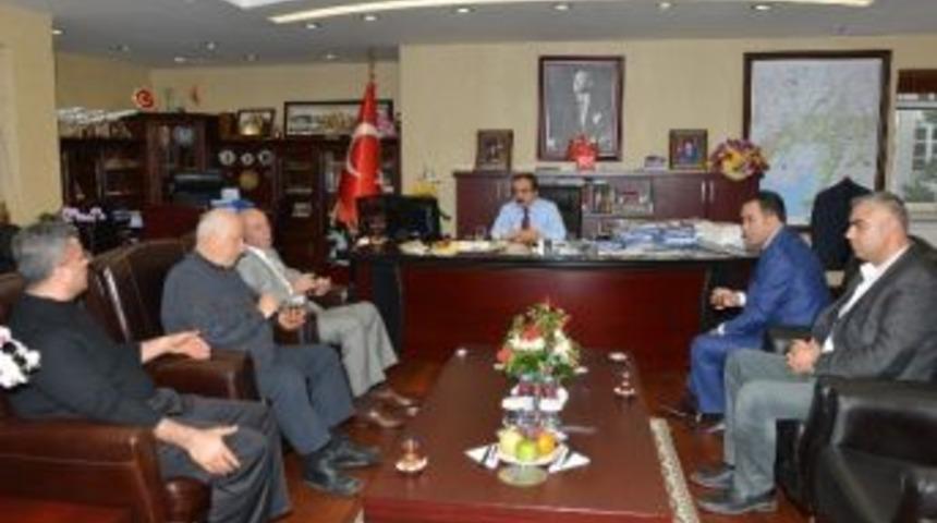 Kamu M&uuml;teahhitleri&rsquo;nden Vali Coş&rsquo;a Ziyaret