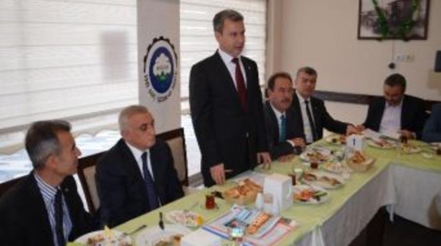 S&ouml;ke Gen&ccedil; İş Adamları Adayları Konuk Etmeye Mhp İle Başladı