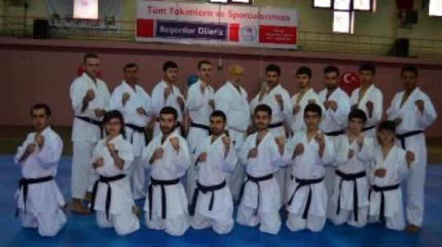 Karate Eğitim Semineri Yapıldı