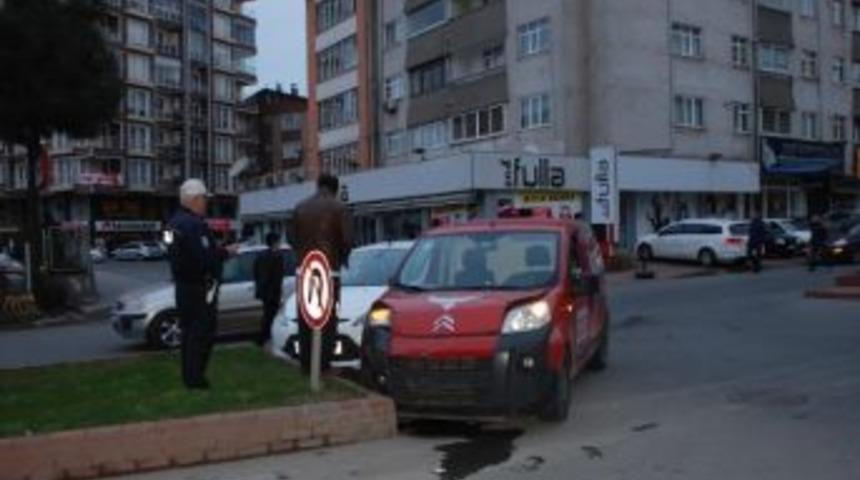 Zonguldak'ta Trafik Kazası: 1 Yaralı