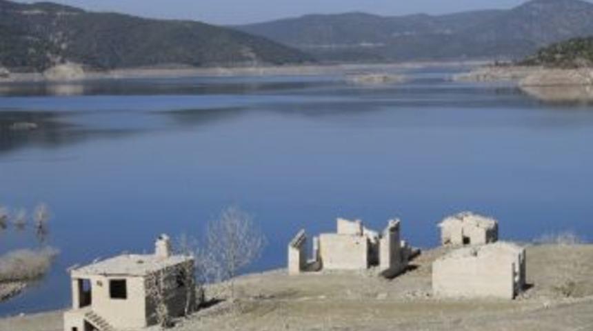 Baraj Yalnızlık Getirdi