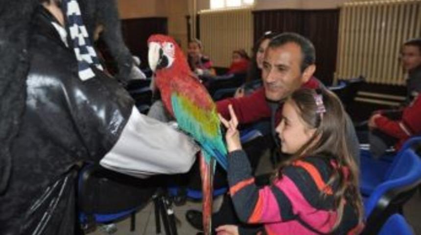 Seydişehir&rsquo;de Yetim Ve &Ouml;ks&uuml;zlerin Sirk Mutluluğu