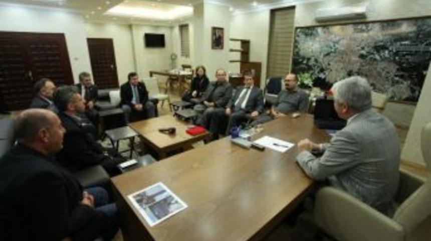 Başkan Sakallı, Eskişehir İl&ccedil;eleri Sivil Toplum Platformu &Uuml;yelerini Ağırladı