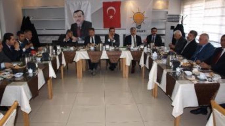 Yeşilyurt Belediye Meclis &Uuml;yeleriyle Toplantı Yapıldı