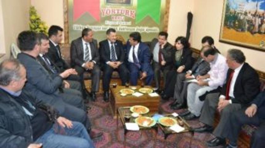 Y&ouml;r&uuml;k T&uuml;rk Vakfı, Hocalı Katliamını Unutmadı