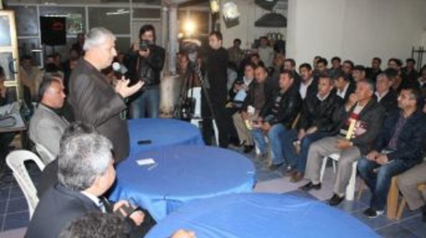 Başkan &Ccedil;etinkaya, Uşaklılarla Bir Araya Geldi