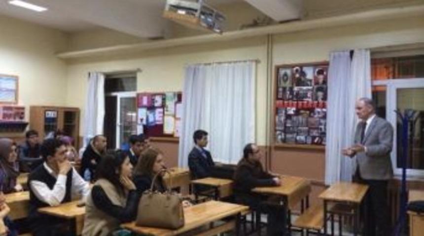 Stajyer &Ouml;ğretmenlere Milli Eğitim M&uuml;d&uuml;r&uuml; Sandık&ccedil;ı&rsquo;dan &Ouml;nemli Nasihatler: