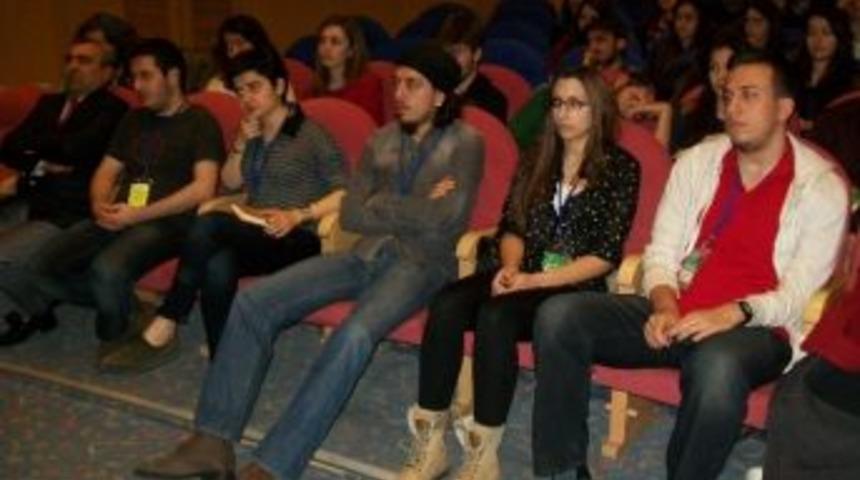 Eskişehir&rsquo;de &lsquo;engellinin Toplumdaki Yeri Ve Toplumsal Engellenmişlik&rsquo; Semineri