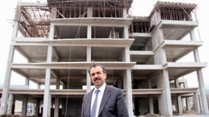 Tekkek&ouml;y Belediyesi Yeni Hizmet Binası 2015&rsquo;de Tamamlanacak
