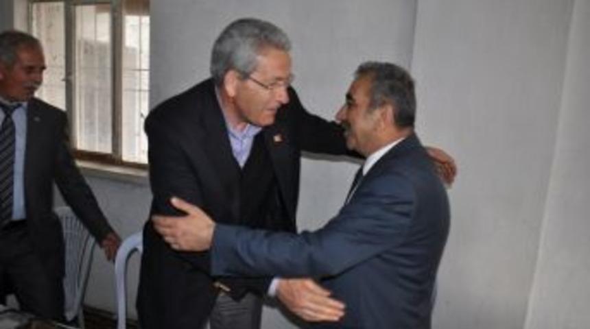 Mhp Ve Chp&rsquo;nin Belediye Başkan Adayları Birbirine Başarılar Diledi