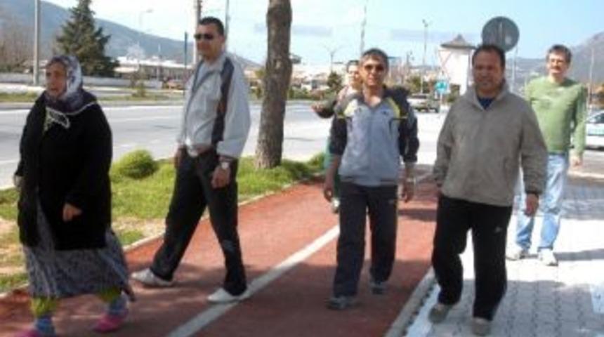 Sağlıklı Yaşam İ&ccedil;in Y&uuml;r&uuml;d&uuml;ler