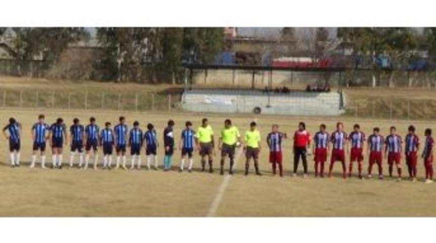 Hakeme Tepki İ&ccedil;in Minik Futbolcularla Ma&ccedil;a &Ccedil;ıktılar