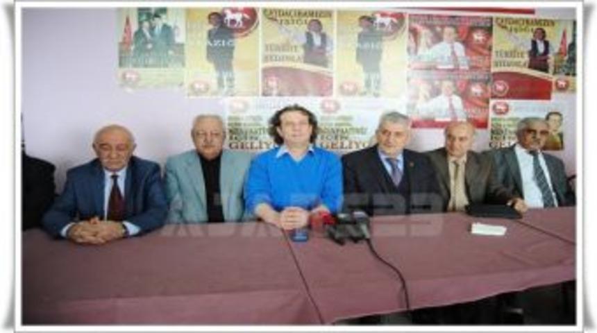 "Onlar Okusun Do&ccedil;ent Olsun Diye Ben N&ouml;bet Tutum"