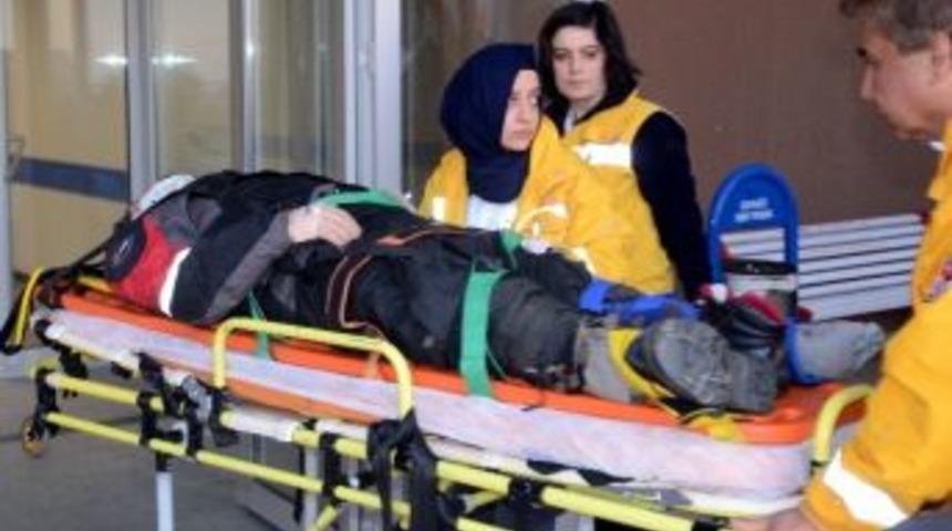 Motosiklet S&uuml;r&uuml;c&uuml;s&uuml; Şarampole Yuvarlandı