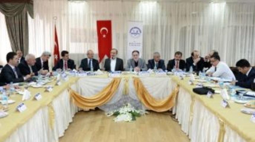 İl M&uuml;ft&uuml;leri Brifing &Ccedil;alıştayı Adana&rsquo;da Yapıldı