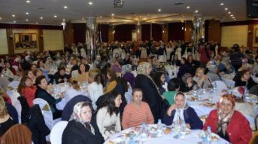 Başkan Ata&ccedil;&rsquo;tan Ertuğrulgazili Kadınlara Bilgilendirme Toplantısı