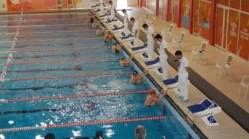 Anadolu Yıldızlar Ligi Y&uuml;zme Grup M&uuml;sabakaları Mersin&rsquo;de Yapıldı