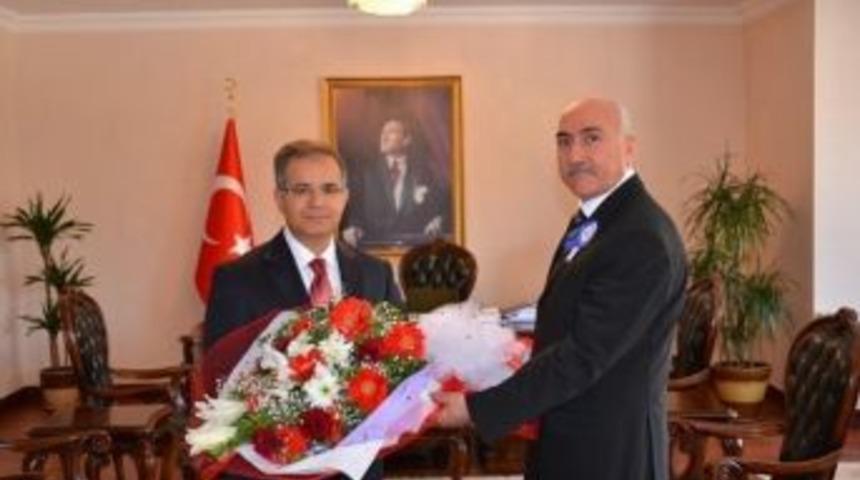 Vali Tapsız&rsquo;a Defterdar G&ouml;k&rsquo;ten Vergi Haftası Ziyareti