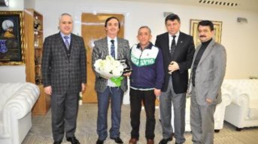 Ardiles&rsquo;ten Keskin&rsquo;e Veda Ziyareti