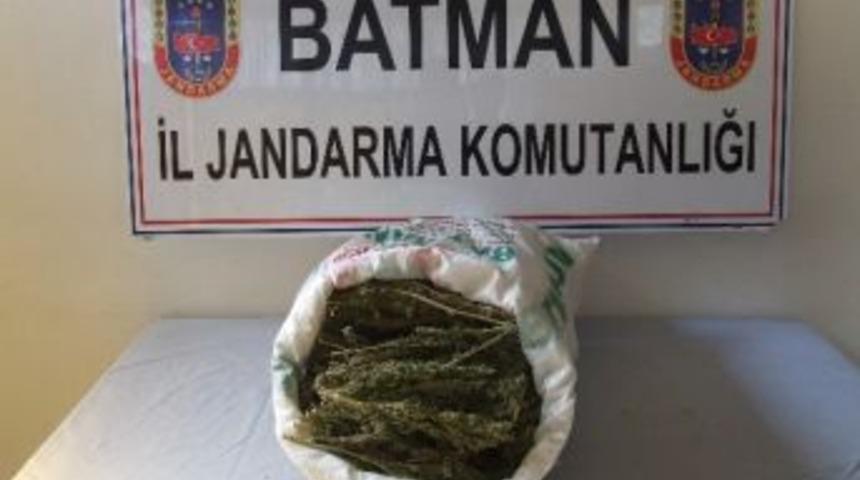 &Ccedil;uvaldan 11 Kilo 765 Gram Kubar Esrar &Ccedil;ıktı