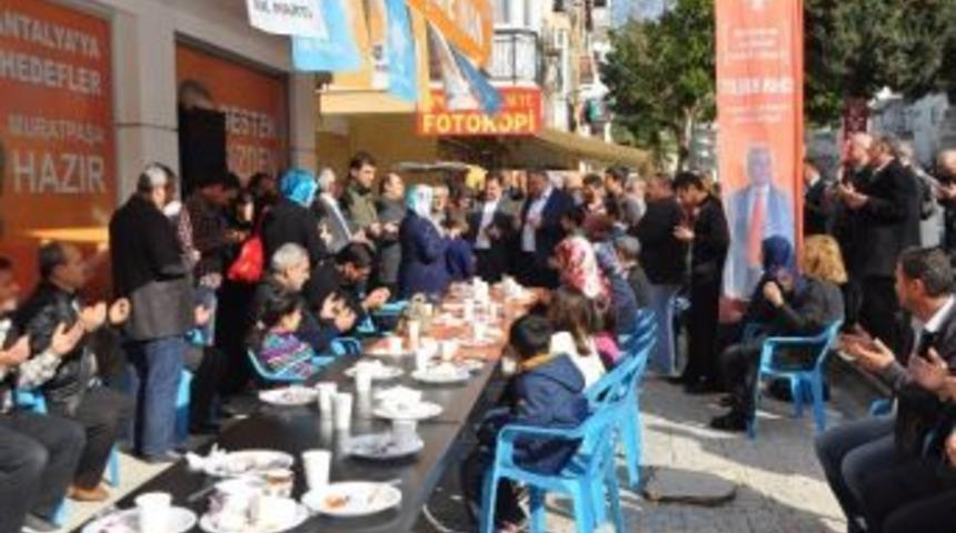 Ak Partili Bulut Se&ccedil;im &Ccedil;alışmalarını S&uuml;rd&uuml;r&uuml;yor