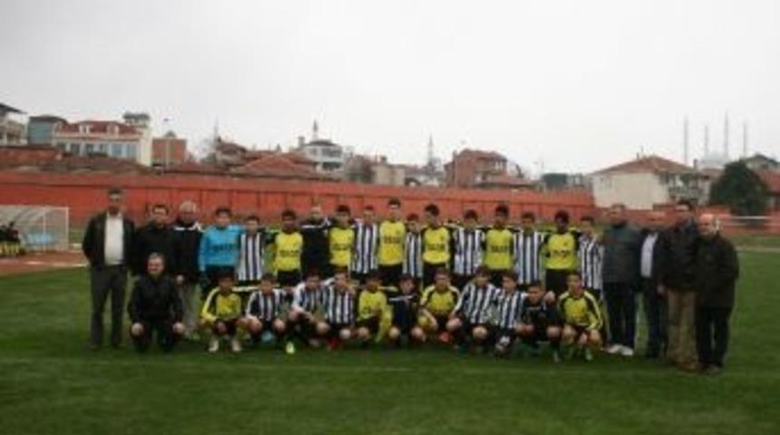 T&uuml;rkiye-bulgaristan Arasında Dostluk Ma&ccedil;ı Yapıldı