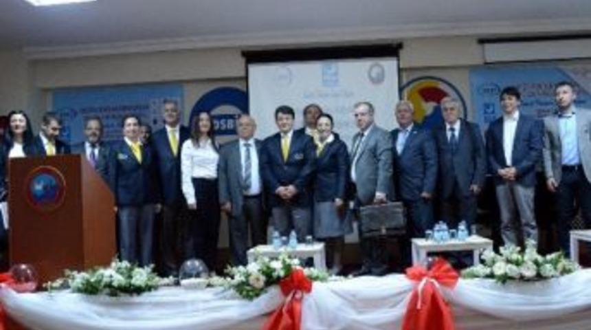 Kentsel D&ouml;n&uuml;ş&uuml;m&uuml;n Bilinmeyenleri Aliağa'da Masaya Yatırıldı