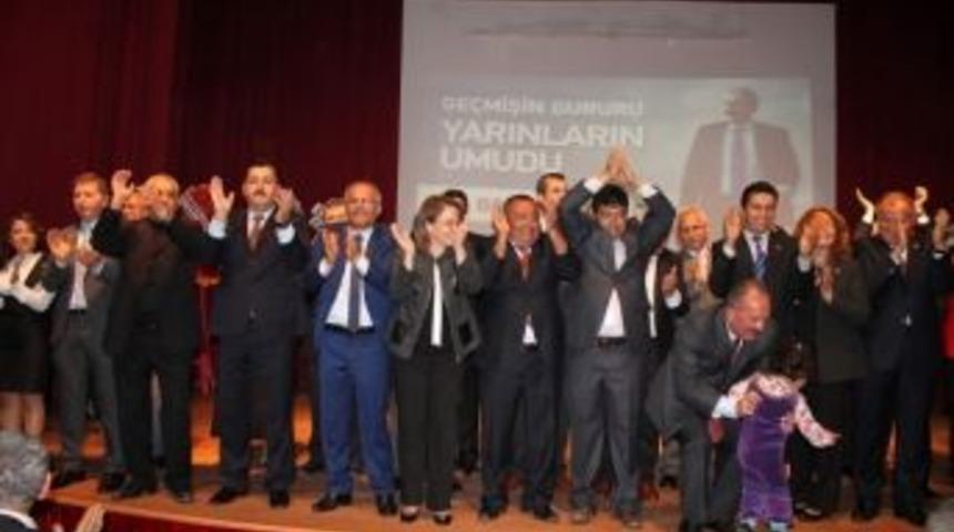 Beh&ccedil;et Saatcı, Meclis &Uuml;yelerini Tanıttı