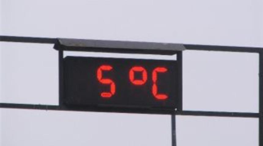 Bahar Yerini Soğuğa Bıraktı