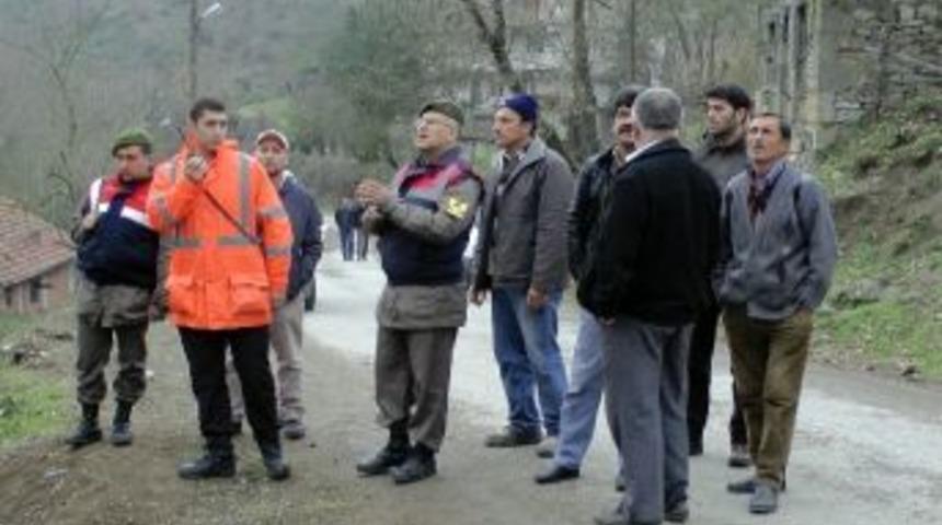 (&ouml;zel Haber) Jandarma Ekibi Cinayet Zanlısının Peşine D&uuml;şt&uuml;